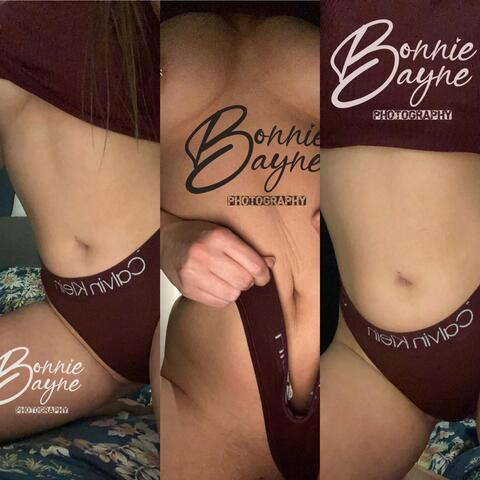 bonniiejayne92 onlyfans leaked picture 2
