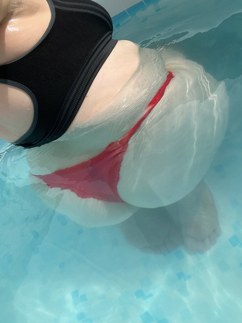 candymilf26 onlyfans leaked picture 2
