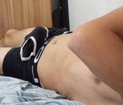 erikmaximiliano onlyfans leaked picture 2