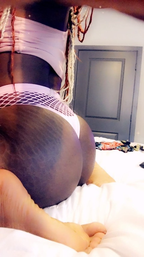 linahart onlyfans leaked picture 2