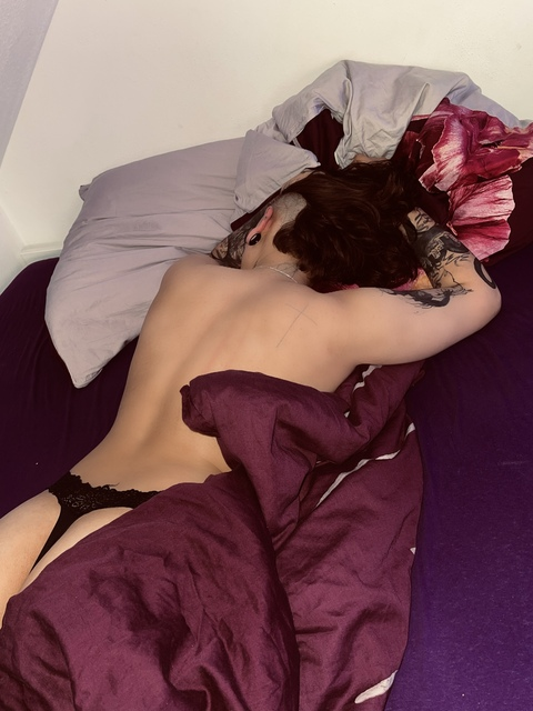 lonyy onlyfans leaked picture 2