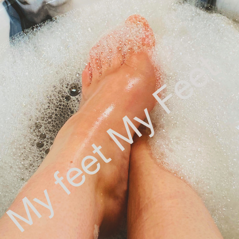 mollysfeet3 onlyfans leaked picture 2