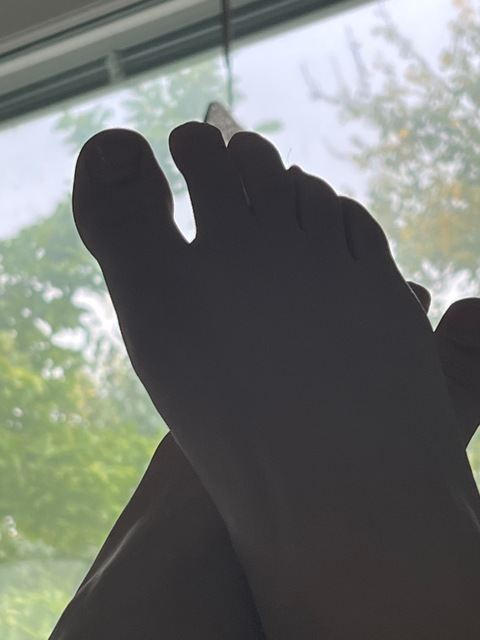 tarasfeet2355 onlyfans leaked picture 2