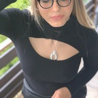 View tsqueenxenia OnlyFans content for free 

 profile picture