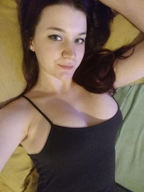 valerieriot onlyfans leaked picture 2