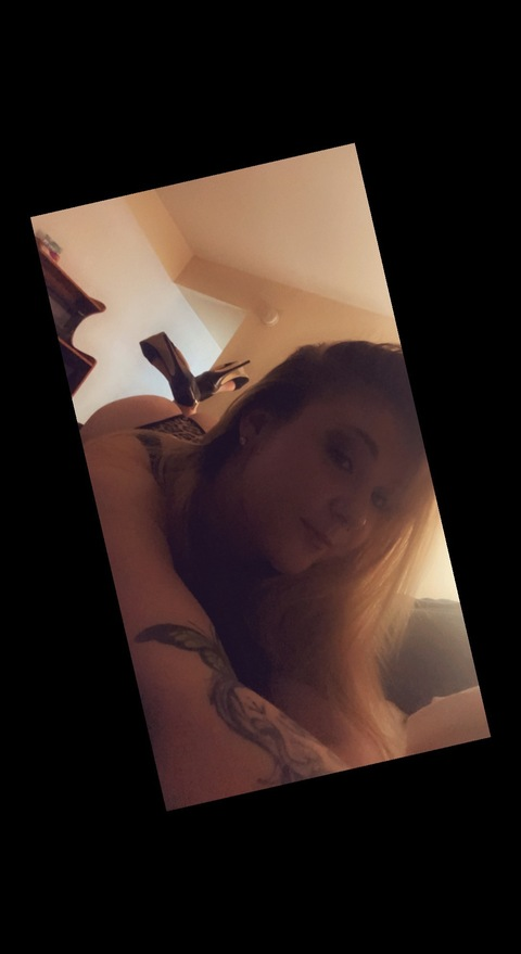 wildcherrii23 onlyfans leaked picture 2